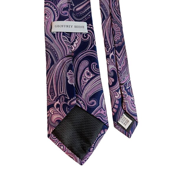 Geoffrey Beene Mens Silk Neck Tie Purple Blue White Paisley Work Dad Gift - Picture 4 of 6